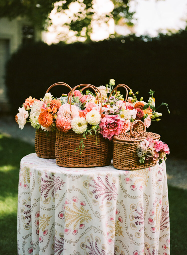 colorful summer wedding at Chesterwood