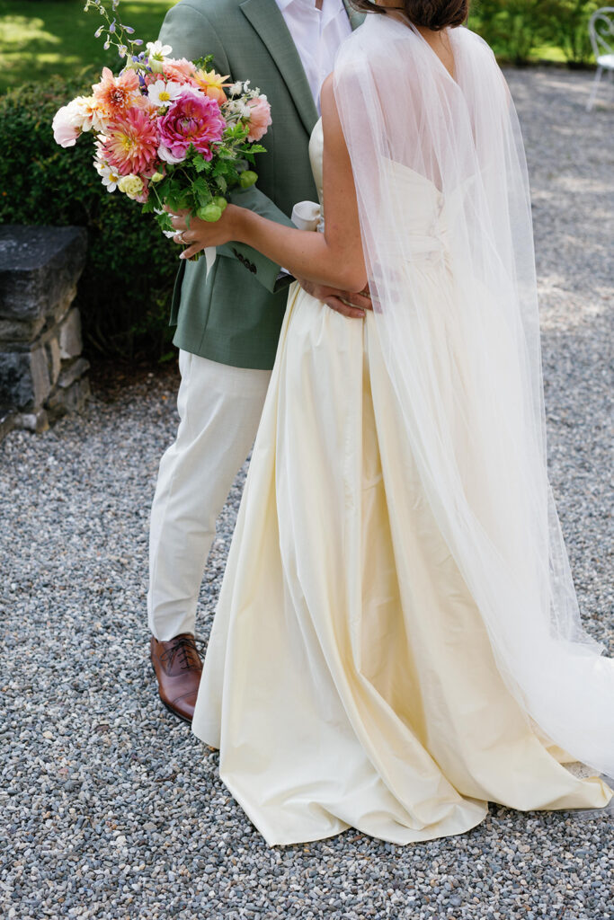 colorful summer wedding at Chesterwood