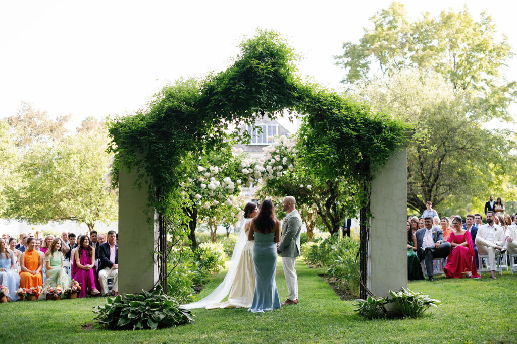 colorful summer wedding at Chesterwood