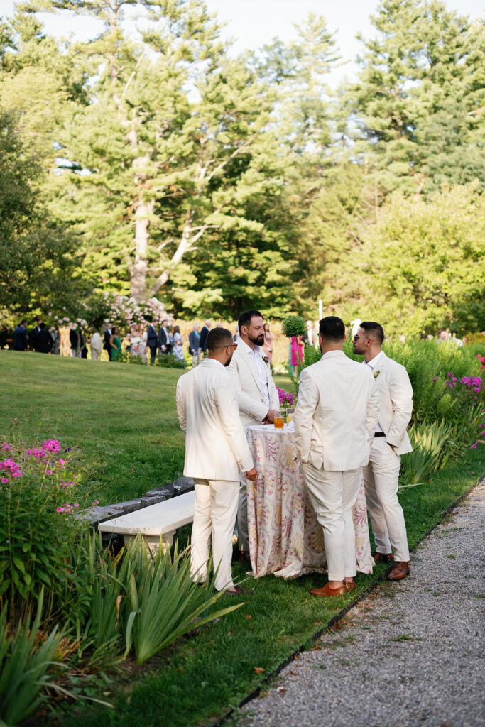 colorful summer wedding at Chesterwood